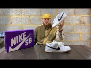 Nike SB Dunk Low white/Gum 2022-2023 ‘NON Orange Label’ RESTOCKER! Thoughts in hand + on feet!