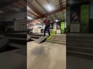 Mid skater goes to Berrics! #shorts