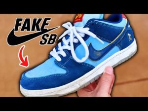 The TRUTH About FAKE Nike SB Dunks!