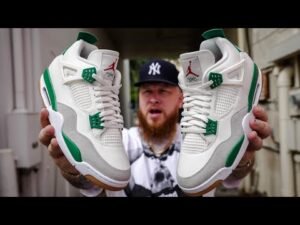 NIKE SB JORDAN 4 PINE GREEN SNEAKERS WORTH THE HYPE?! (Early In Hand & On Feet Review)