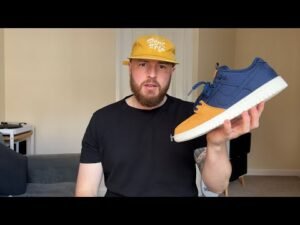 Underrated GR!? Nike SB dunk ‘90s Backpack’ midnight Navy/Desert Ochre- Review + lace swaps 🎒