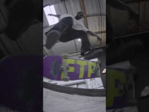 Antwaun Dixon Skating The Berrics