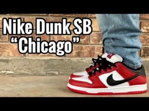 Nike SB Dunk “Chicago” Review & On Feet