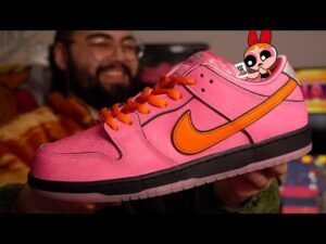 THE "BLOSSOM" HAS A UNIQUE SECRET! NIKE SB DUNK LOW X THE POWERPUFF GIRLS!