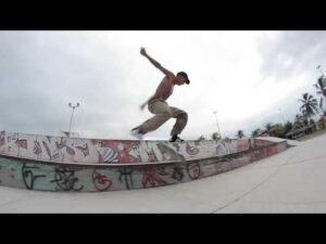 Luka Bonfim #GlobalAmdemic @spottampa @monsterenergy na Cara de Sapo Skate Park