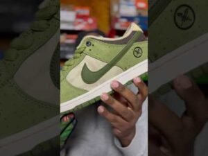 Nike SB Dunk Low Yuto Horigome Asparagus #nikedunk #nikesb #asmrunboxing