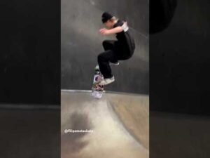 Mota en Berrics SkatePark 🛹🌌 #skateboarding #skatesalva #skate #skateboard #brasil #style
