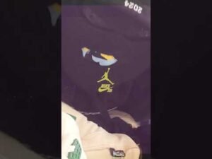 A Closer Look 👀 Jordan 4 SBs… Pine Green & Navy Comparison 🔥#shorts