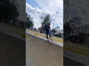 Bro is panicking 💀 #skateboarding #sports #skatepark #thrashermagazine