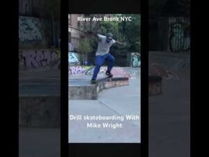 How to crooked grind on a skateboard 🛹 #skateboardvibes #skatepark #thrashermagazine